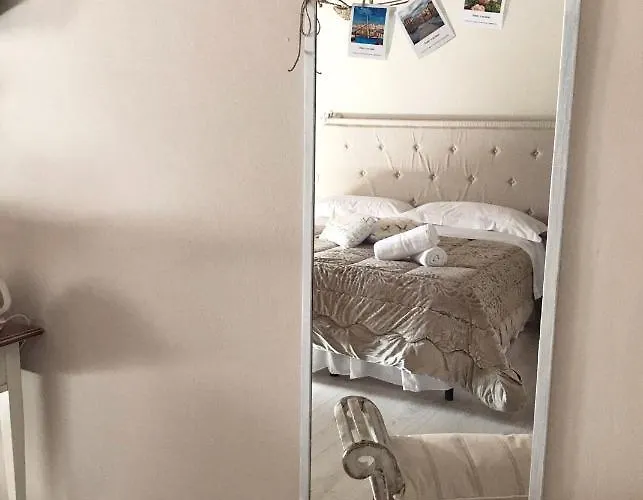 Domo 'e Sa Rosa 招待所 博萨